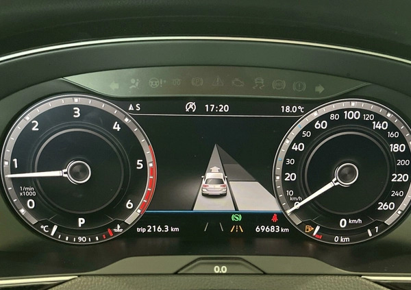 Volkswagen Passat cena 136900 przebieg: 69862, rok produkcji 2019 z Przemków małe 562
